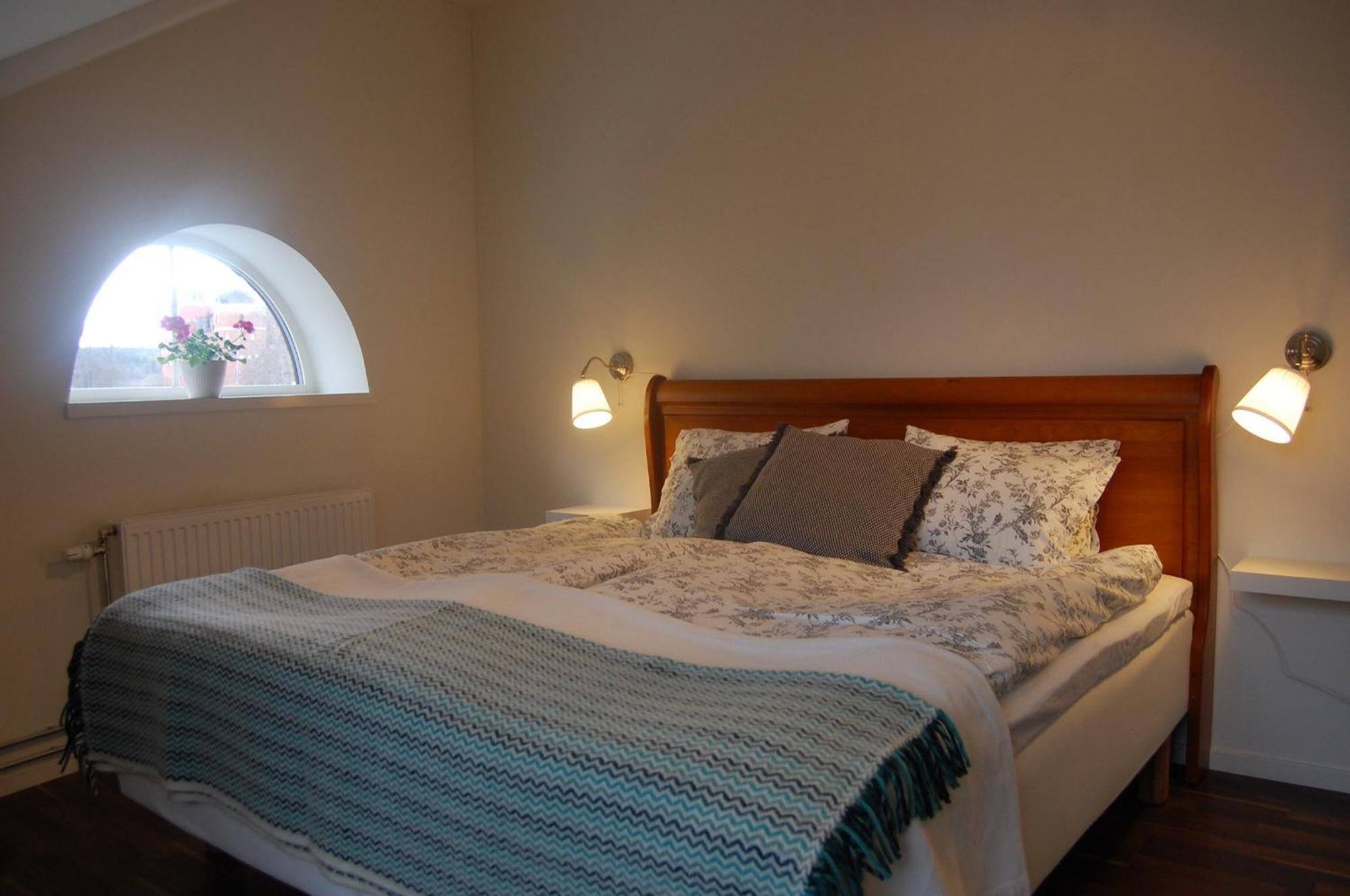 Hotel Roeda Magasinet Mariefred Habitación foto
